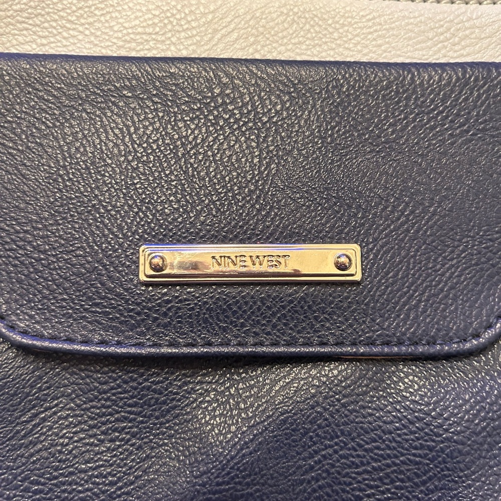 Nine West Navy and Baby Blue Crossbody Bag - Picture 2 of 5